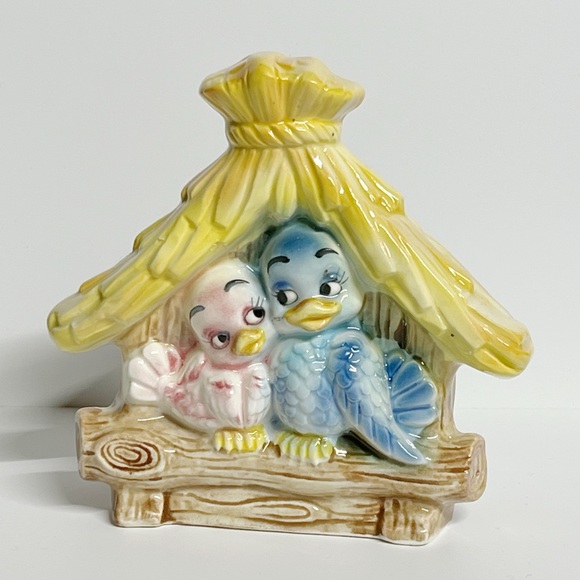 Rare Vintage Lefton Lovebirds in Bird House Napkin Holder. - Picture 2 of 9